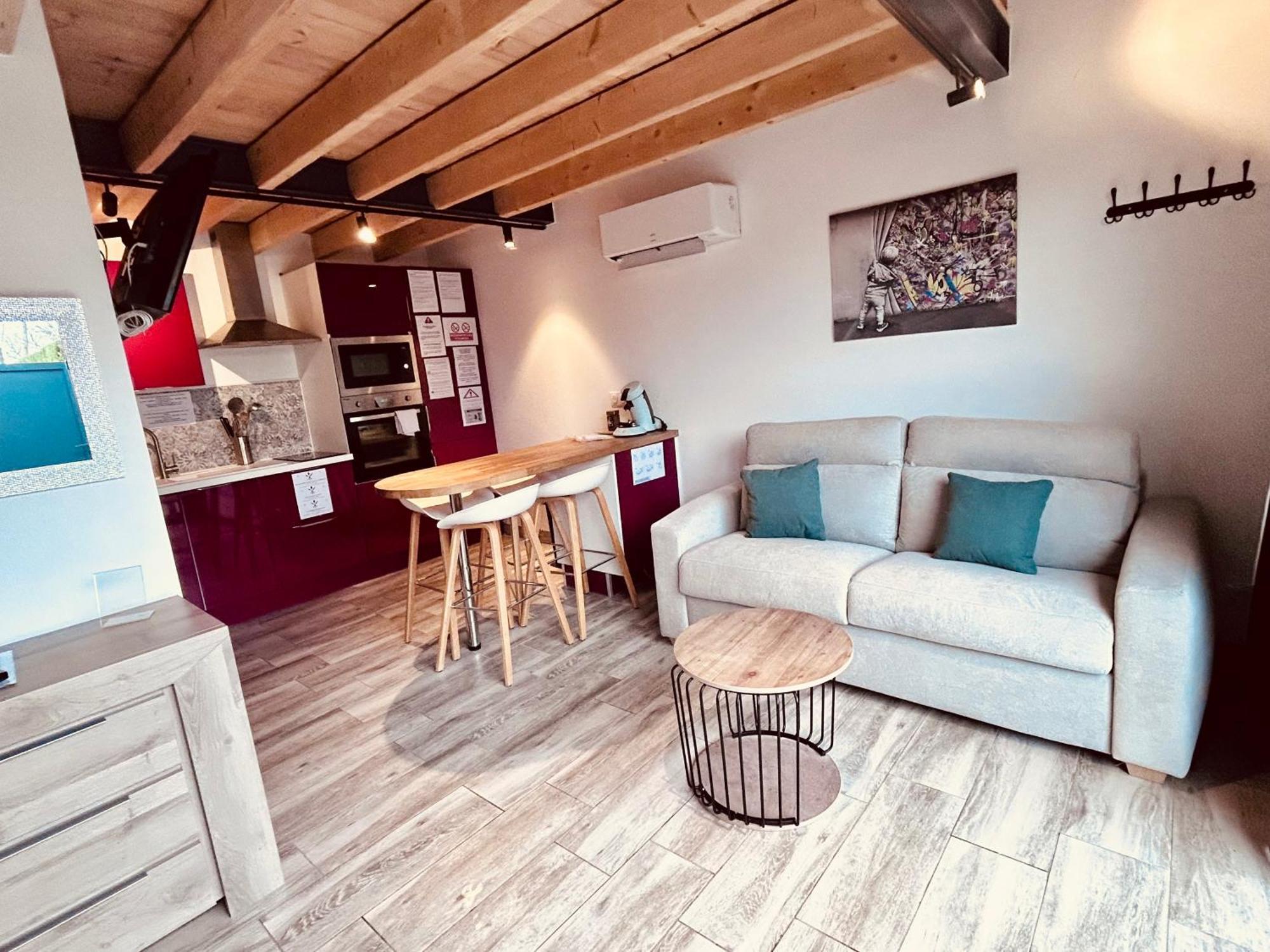 Apartment Le Clos De Tanvol - Parking Prive Gratuit- Terrasse Privee - Climatisation Viriat