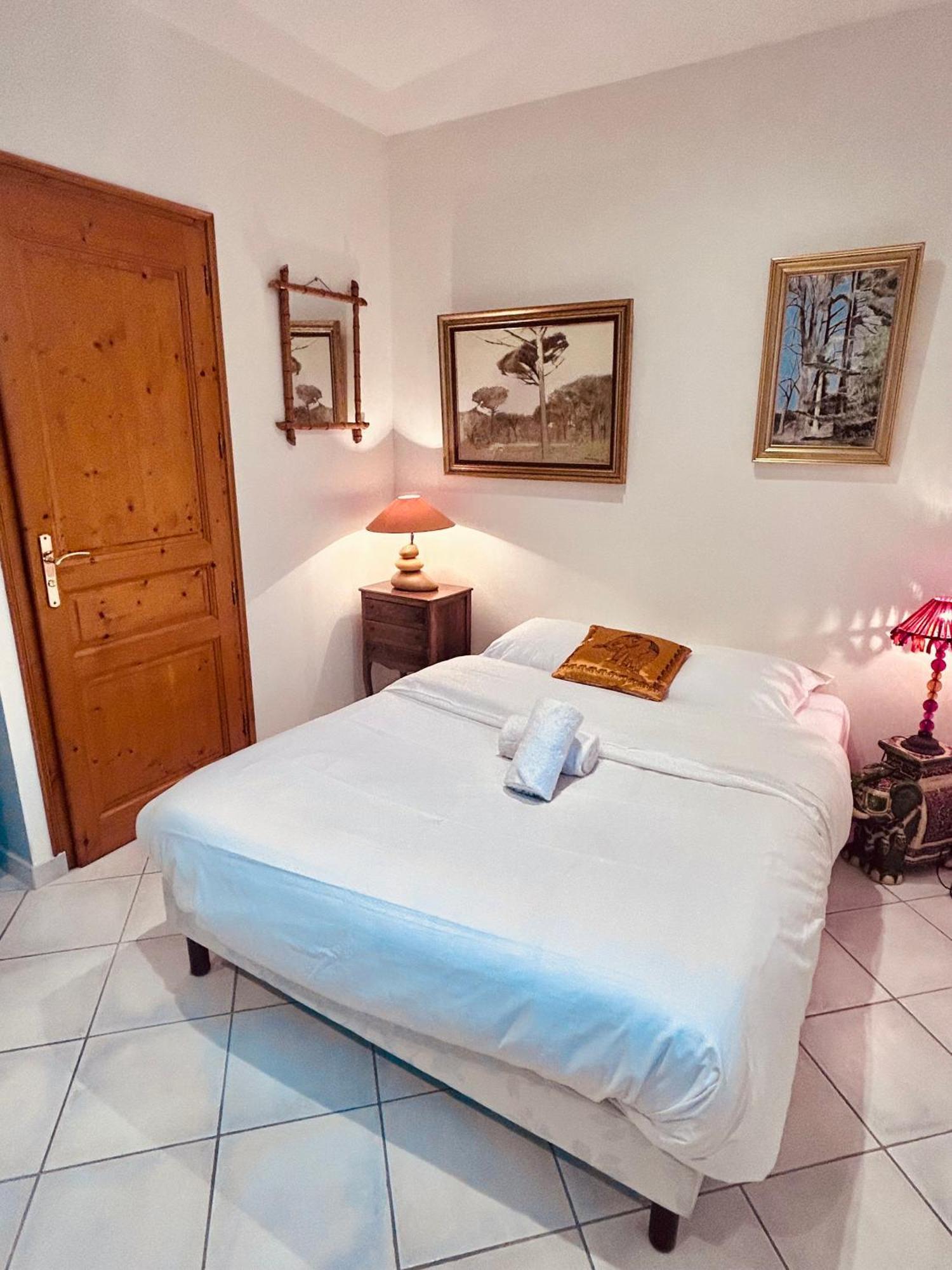 Le Clos De Tanvol - Parking Prive Gratuit- Terrasse Privee - Climatisation Viriat
